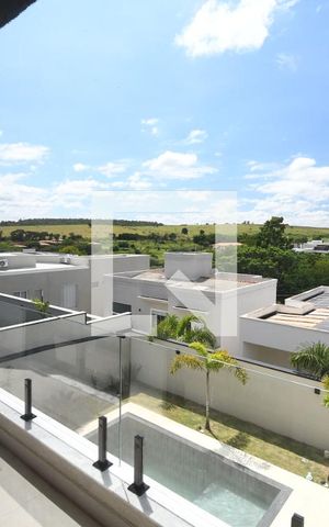 Casa de condomínio à venda com 265m², 4 quartos e 4 vagasQuarto 3 - Vista