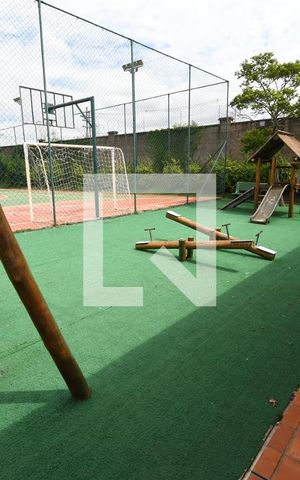 Casa de condomínio à venda com 265m², 4 quartos e 4 vagasÁrea comum - Playground