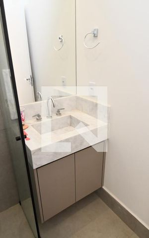 Casa de condomínio à venda com 265m², 4 quartos e 4 vagasBanheiro 2
