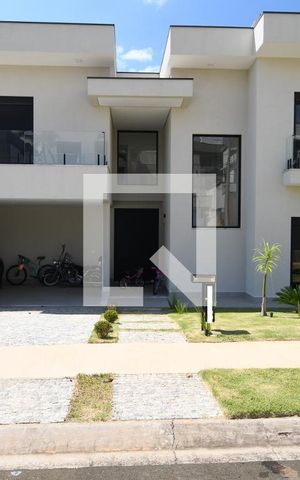 Casa de condomínio à venda com 265m², 4 quartos e 4 vagasFachada