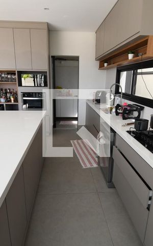 Casa de condomínio à venda com 265m², 4 quartos e 4 vagasCozinha