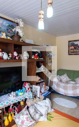 Casa à venda com 101m², 2 quartos e 2 vagas Casa à venda com 101m², 2 quartos e 2 vagasSala