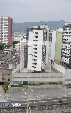 Apartamento à venda com 70m², 2 quartos e 1 vagaQuarto 2 - Vista
