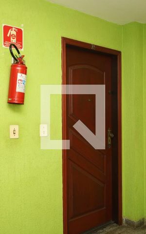 Apartamento para alugar com 45m², 2 quartos e 1 vagaÁrea comum - Saguão do andar