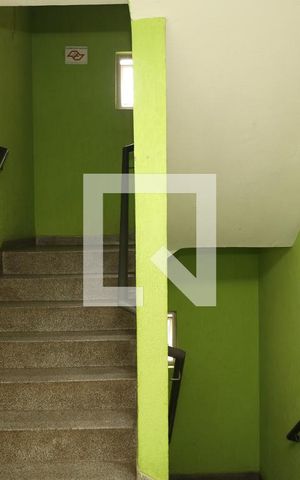 Apartamento para alugar com 45m², 2 quartos e 1 vagaÁrea comum - Saguão do andar