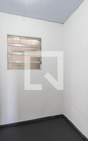 Casa para alugar com 70m², 2 quartos e 1 vagaQuarto 1
