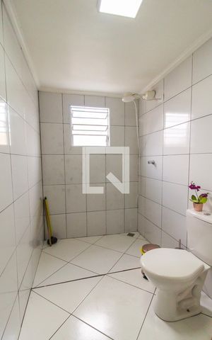 Casa à venda com 125m², 3 quartos e 2 vagas Casa à venda com 125m², 3 quartos e 2 vagasBanheiro de Serviço