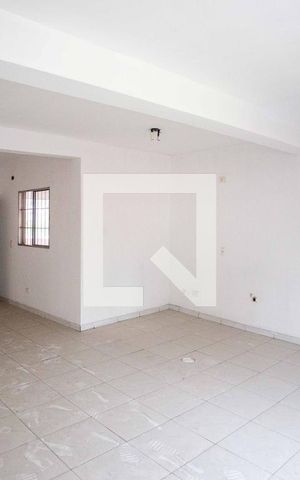 Casa à venda com 340m², 6 quartos e sem vagaQuarto 4