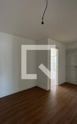 Apartamento à venda com 372m², 4 quartos e 4 vagas Apartamento à venda com 372m², 4 quartos e 4 vagasHall Íntimo