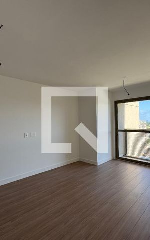 Apartamento à venda com 372m², 4 quartos e 4 vagas Apartamento à venda com 372m², 4 quartos e 4 vagasSuíte 1