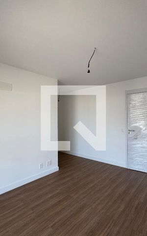 Apartamento à venda com 372m², 4 quartos e 4 vagas Apartamento à venda com 372m², 4 quartos e 4 vagasSuíte 2
