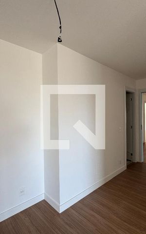 Apartamento à venda com 372m², 4 quartos e 4 vagas Apartamento à venda com 372m², 4 quartos e 4 vagasSuíte 1