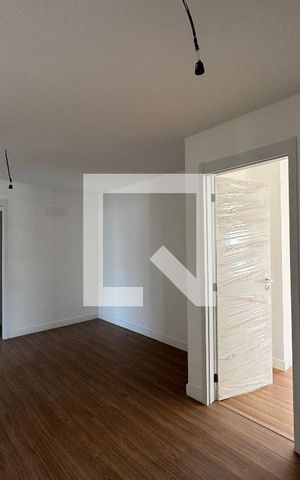 Apartamento à venda com 372m², 4 quartos e 4 vagas Apartamento à venda com 372m², 4 quartos e 4 vagasHall Íntimo