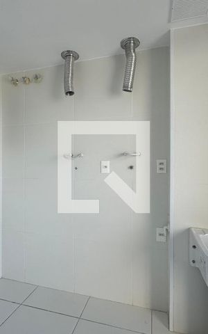 Apartamento à venda com 372m², 4 quartos e 4 vagas Apartamento à venda com 372m², 4 quartos e 4 vagasÁrea de Serviço