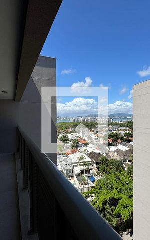 Apartamento à venda com 372m², 4 quartos e 4 vagas Apartamento à venda com 372m², 4 quartos e 4 vagasSala - Sacada