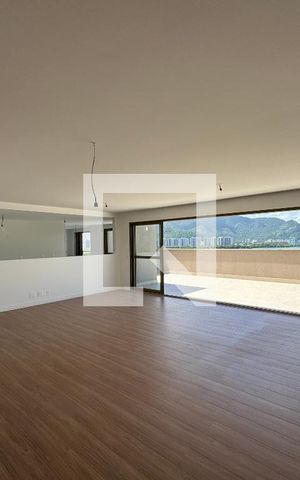 Apartamento à venda com 372m², 4 quartos e 4 vagas Apartamento à venda com 372m², 4 quartos e 4 vagasSala