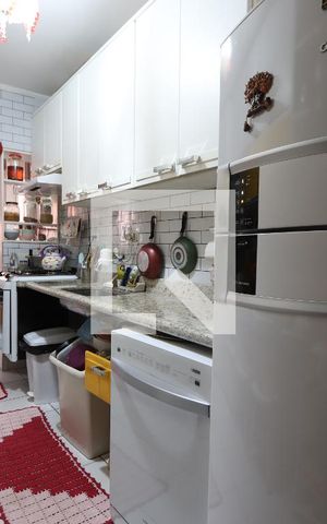 Apartamento à venda com 69m², 3 quartos e 2 vagasBanheiro