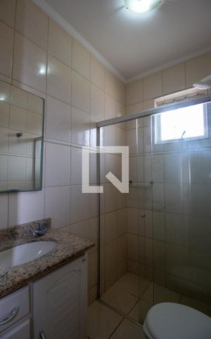 Casa para alugar com 160m², 3 quartos e 3 vagas Casa para alugar com 160m², 3 quartos e 3 vagasBanheiro