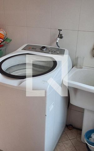 Casa à venda com 190m², 3 quartos e 5 vagas Casa à venda com 190m², 3 quartos e 5 vagasÁrea de Serviço