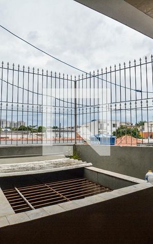 Casa à venda com 256m², 4 quartos e 1 vaga Casa à venda com 256m², 4 quartos e 1 vagaÁrea de Serviço