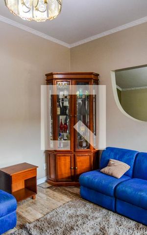 Casa à venda com 256m², 4 quartos e 1 vaga Casa à venda com 256m², 4 quartos e 1 vagaSala