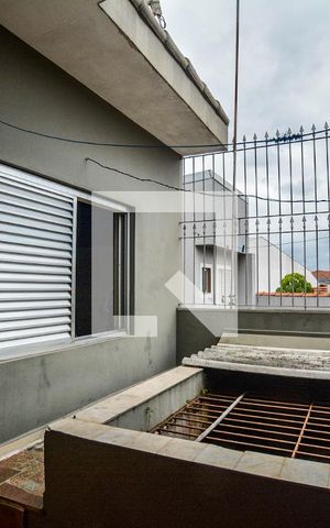 Casa à venda com 256m², 4 quartos e 1 vaga Casa à venda com 256m², 4 quartos e 1 vagaÁrea de Serviço