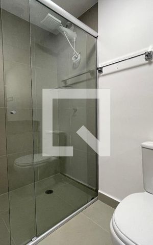 Studio para alugar com 34m², 1 quarto e sem vaga Studio para alugar com 34m², 1 quarto e sem vagaBanheiro