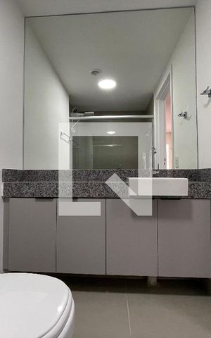 Studio para alugar com 34m², 1 quarto e sem vaga Studio para alugar com 34m², 1 quarto e sem vagaBanheiro