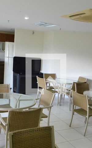 Apartamento à venda com 110m², 3 quartos e 2 vagas Apartamento à venda com 110m², 3 quartos e 2 vagasÁrea comum - Salão de festas