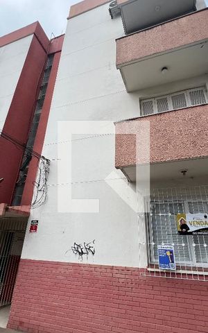 Apartamento para alugar com 103m², 3 quartos e sem vaga Apartamento para alugar com 103m², 3 quartos e sem vagaFachada