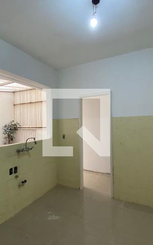 Apartamento para alugar com 103m², 3 quartos e sem vaga Apartamento para alugar com 103m², 3 quartos e sem vagaCozinha