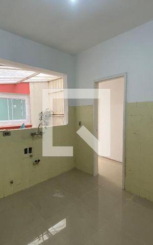 Apartamento para alugar com 103m², 3 quartos e sem vaga Apartamento para alugar com 103m², 3 quartos e sem vagaCozinha