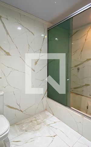 Apartamento para alugar com 103m², 3 quartos e sem vaga Apartamento para alugar com 103m², 3 quartos e sem vagaBanheiro 2