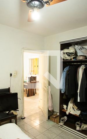 Casa à venda com 220m², 3 quartos e 2 vagas Casa à venda com 220m², 3 quartos e 2 vagasQUARTO 2