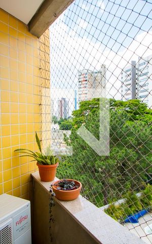 Apartamento à venda com 232m², 4 quartos e 4 vagas Apartamento à venda com 232m², 4 quartos e 4 vagasVaranda do quarto 1