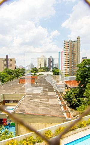 Apartamento à venda com 232m², 4 quartos e 4 vagas Apartamento à venda com 232m², 4 quartos e 4 vagasVista do quarto 4