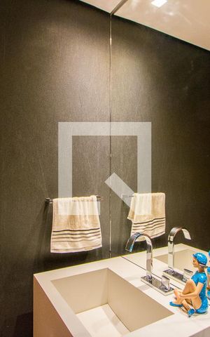 Apartamento à venda com 232m², 4 quartos e 4 vagas Apartamento à venda com 232m², 4 quartos e 4 vagasLavabo