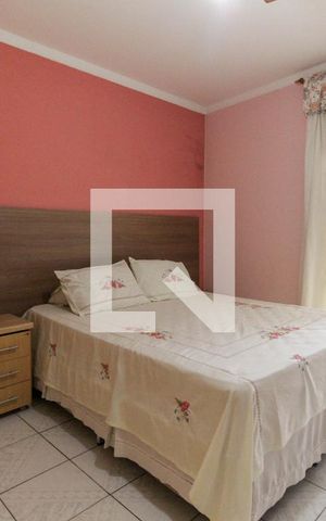 Casa à venda com 205m², 3 quartos e 3 vagas Casa à venda com 205m², 3 quartos e 3 vagasQuarto 2