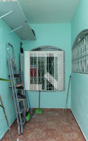 Casa à venda com 205m², 3 quartos e 3 vagas Casa à venda com 205m², 3 quartos e 3 vagasÁrea Externa