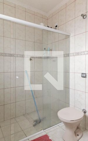 Casa à venda com 205m², 3 quartos e 3 vagas Casa à venda com 205m², 3 quartos e 3 vagasBanheiro 1