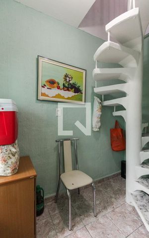 Casa à venda com 205m², 3 quartos e 3 vagas Casa à venda com 205m², 3 quartos e 3 vagasCozinha