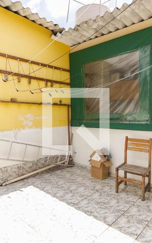 Casa à venda com 205m², 3 quartos e 3 vagas Casa à venda com 205m², 3 quartos e 3 vagasVaranda da Área de Serviço
