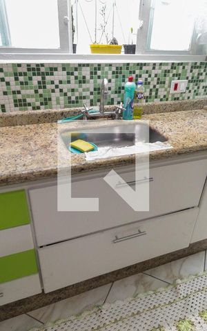 Casa à venda com 205m², 3 quartos e 3 vagas Casa à venda com 205m², 3 quartos e 3 vagasCozinha
