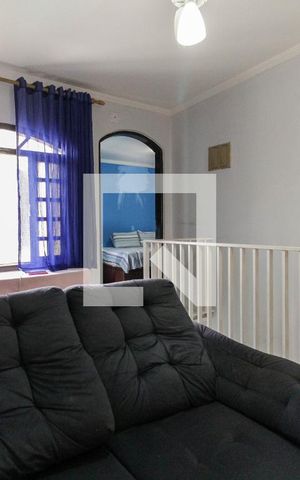 Casa à venda com 205m², 3 quartos e 3 vagas Casa à venda com 205m², 3 quartos e 3 vagasSala 2