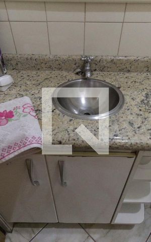 Casa à venda com 205m², 3 quartos e 3 vagas Casa à venda com 205m², 3 quartos e 3 vagasBanheiro 2