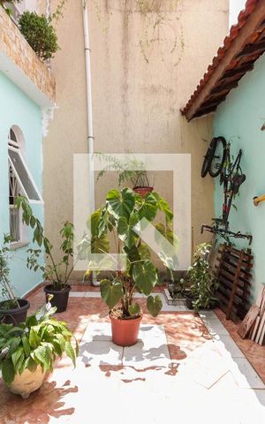 Casa à venda com 205m², 3 quartos e 3 vagas Casa à venda com 205m², 3 quartos e 3 vagasGaragem