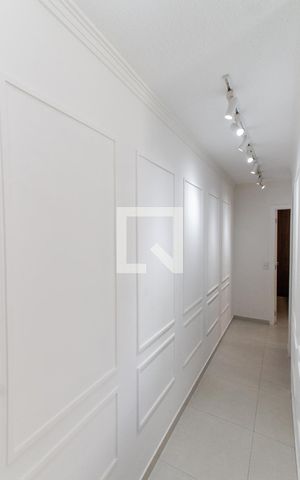 Apartamento à venda com 46m², 2 quartos e 1 vaga Apartamento à venda com 46m², 2 quartos e 1 vagaCorredor