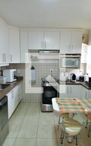 Casa à venda com 302m², 4 quartos e 4 vagasCozinha