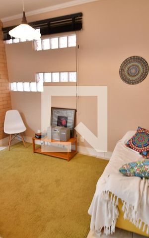Casa à venda com 302m², 4 quartos e 4 vagasFlat - Sala / Cozinha
