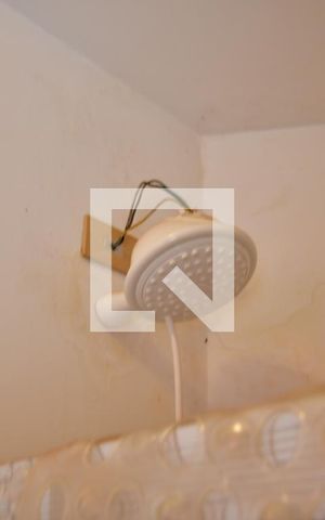 Casa à venda com 302m², 4 quartos e 4 vagasBanheiro de serviço